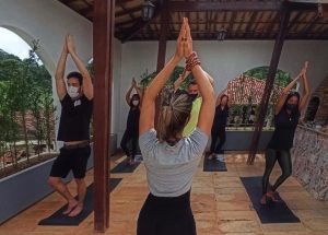 Leia mais sobre o artigo O que a ciência diz sobre os benefícios do Yoga para a saúde integral?